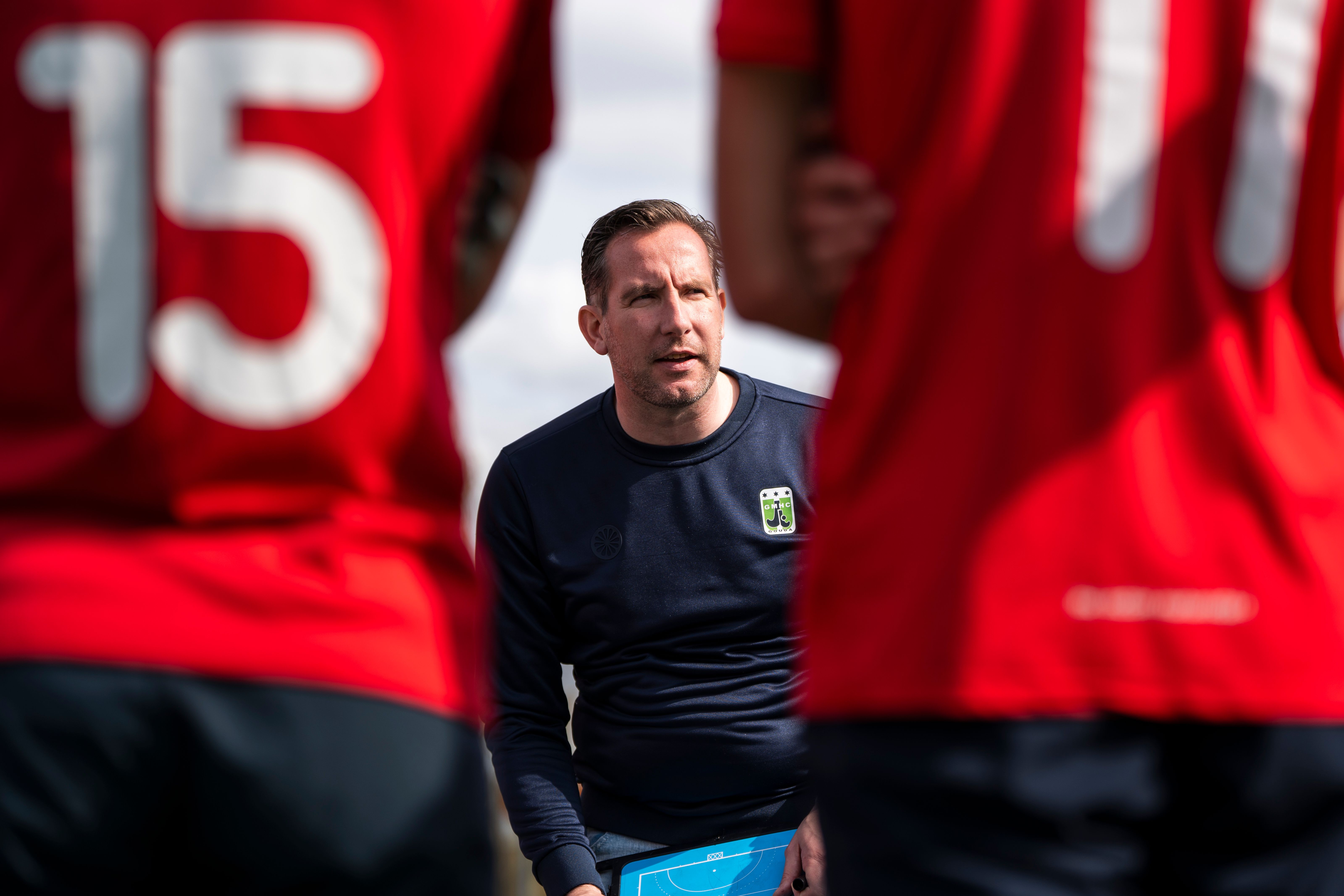 Trainer am Spielfeldrand
